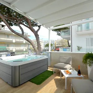 Prime Blue - Con Jacuzzi Privata Riccione